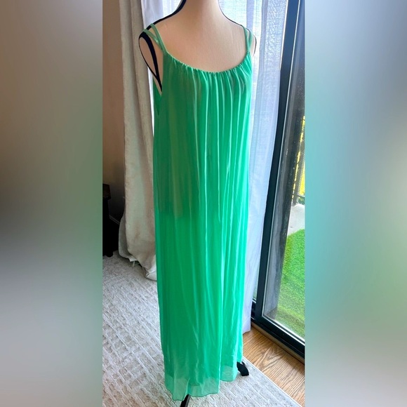 💚Italy SILK Dress💚 Green Pleated Sleeveless Resort Gown - Picture 3 of 13